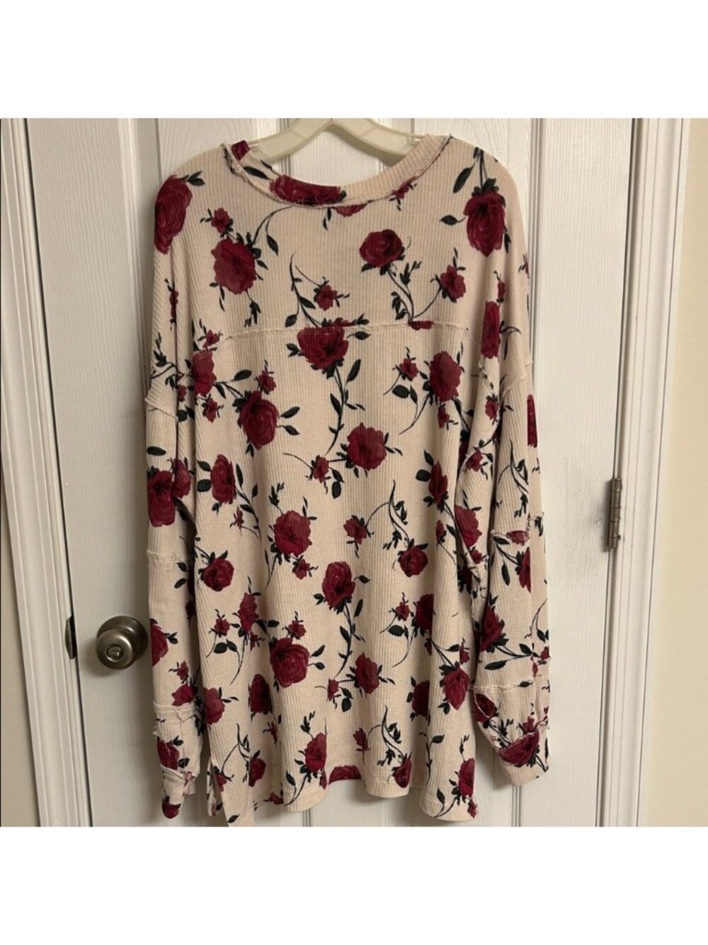 torrid Cream and Red Floral Long Sleeve Oversized Cotton Top Size 12 - Picture 2 of 8